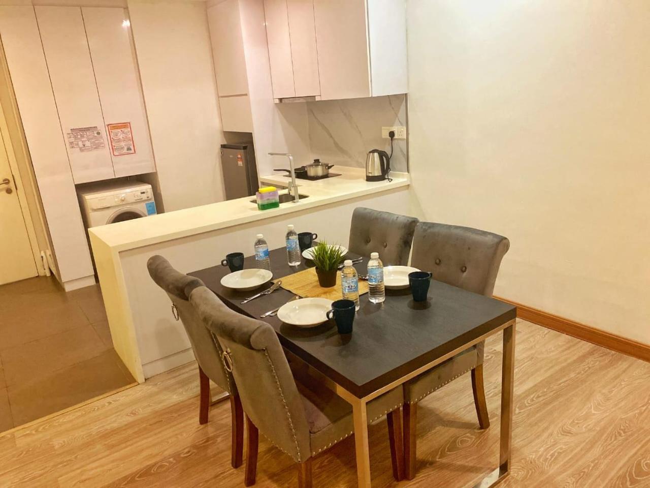 Appartamento Oneiro One Bukit Ceylon Kuala Lumpur Esterno foto