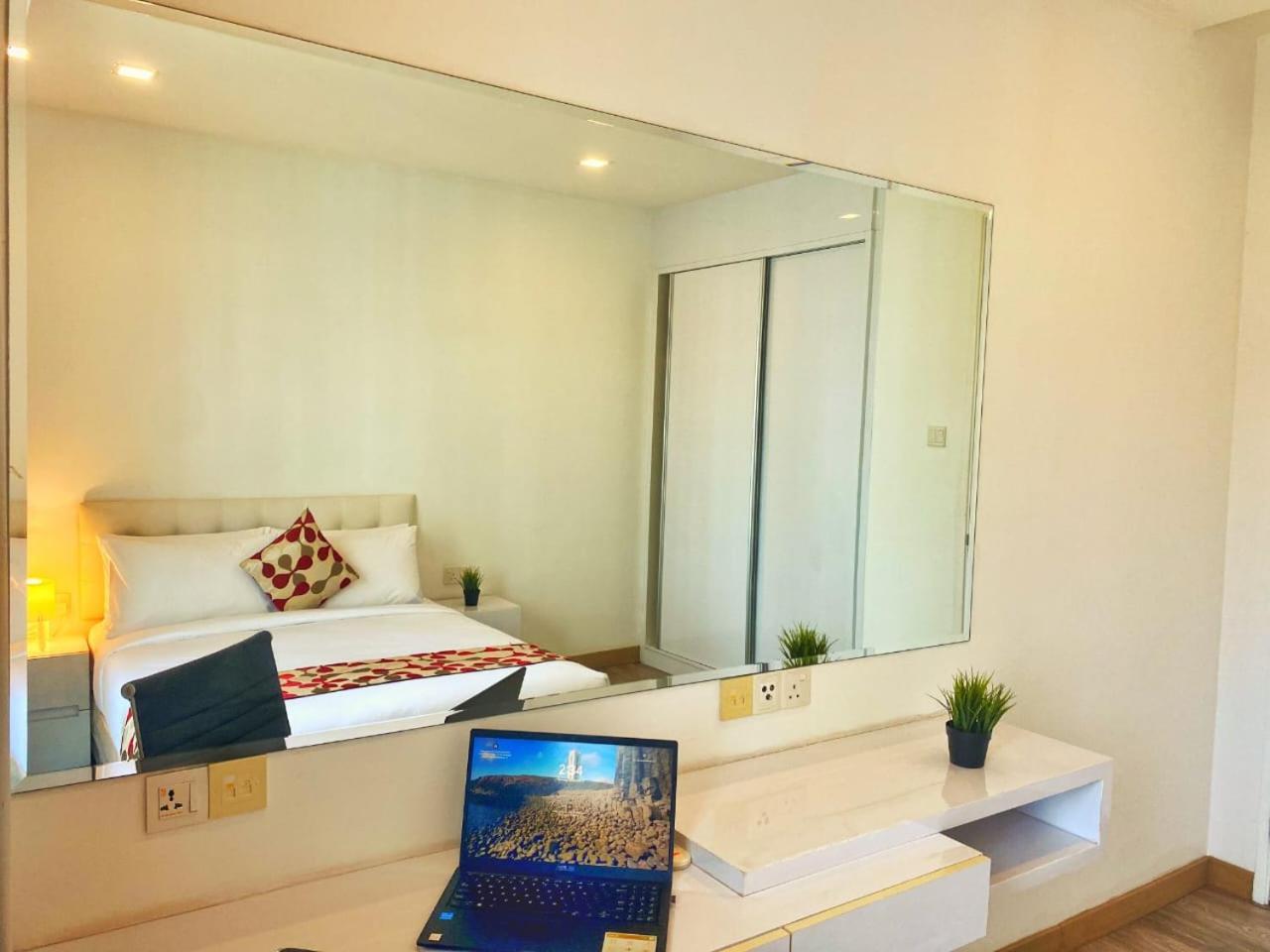 Appartamento Oneiro One Bukit Ceylon Kuala Lumpur Esterno foto